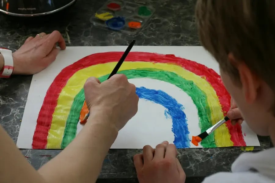 indoor-activity-painting